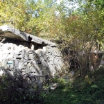 Pozostałości Schroniska PTTK na Polanie Wyrobek pod Lubaniem