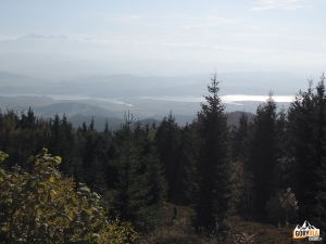 Panorama Tatr z Lubania, w dole Zalew Czorsztyński