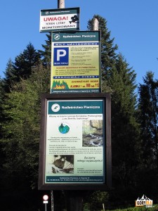 Łomnica Zdrój Leśniczówka – przystanek i parking