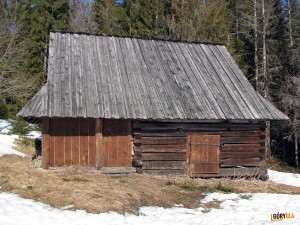 Bacówka na polanie Stawieniec
