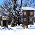 Ołtarz polowy i pomnik ku czci Jana Pawła II na Polanie Michurowej na Ćwilinie