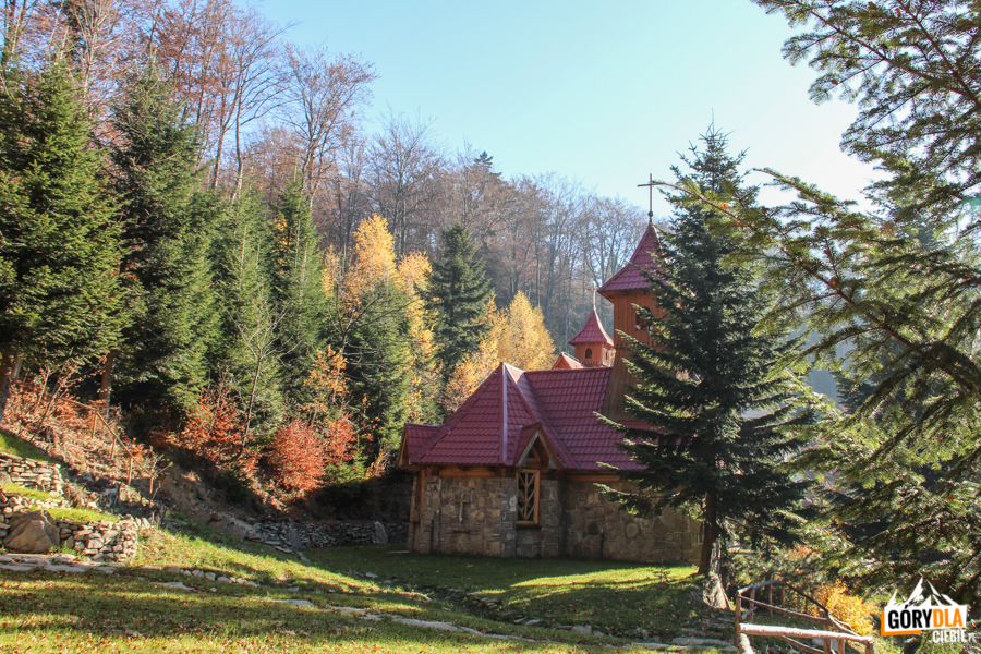Kaplica Matki Boskiej Śnieżnej w Ośrodku Rekolekcyjnym na Śnieżnicy