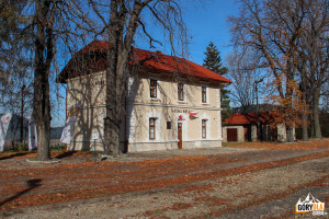 Budynek dworca kolejowego w Kasinie Wielkiej