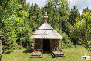Kaplica grobowa przy grobach Klary i Franciszka Stroińskich