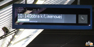 Pociąg retro na Dworcu Głównym w Krakowie