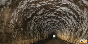 W tunelu na Mangartskiej Drodze