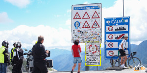 Przełęcz Col Agnel (2744 m) na granicy Francusko-Włoskiej