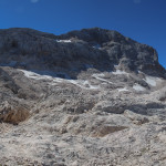 Triglaw (2864 m) - pod jego ścianą widoczne pozostałości lodowca