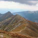 Grań Otargańców widziana ze szczytu Raczkowej Czuby (2194 m)