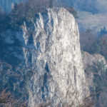 Sokolica (747 m) widziana ze szczytu Trzech Koron (982 m)