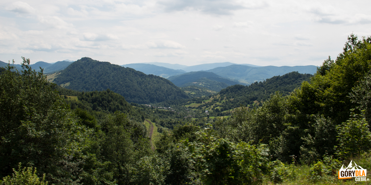 Panorama z trasy Sianki-Wołosanka