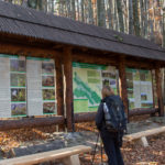Tablice informacyjne Bieszczadzkiego Parku Narodowego na trasie na Bukowe Berdo