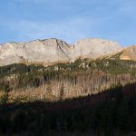 Ściany Murania widziane z dna Doliny Zadnich Koperszadów