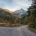 Dolina Jaworowa, w lewo droga na Gałajdówkę i do Doliny Zadnich Koperszadów