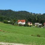 Droga z Kosarzysk na Przełęcz Obidza