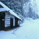 Szałas na hali przy żółtym szlaku