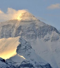 Mount Everest, zdj. Łukasz Odzimek - Poza Trasą