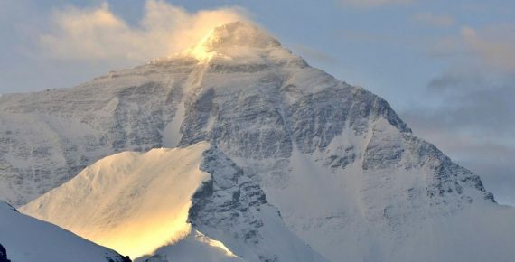 Mount Everest, zdj. Łukasz Odzimek - Poza Trasą