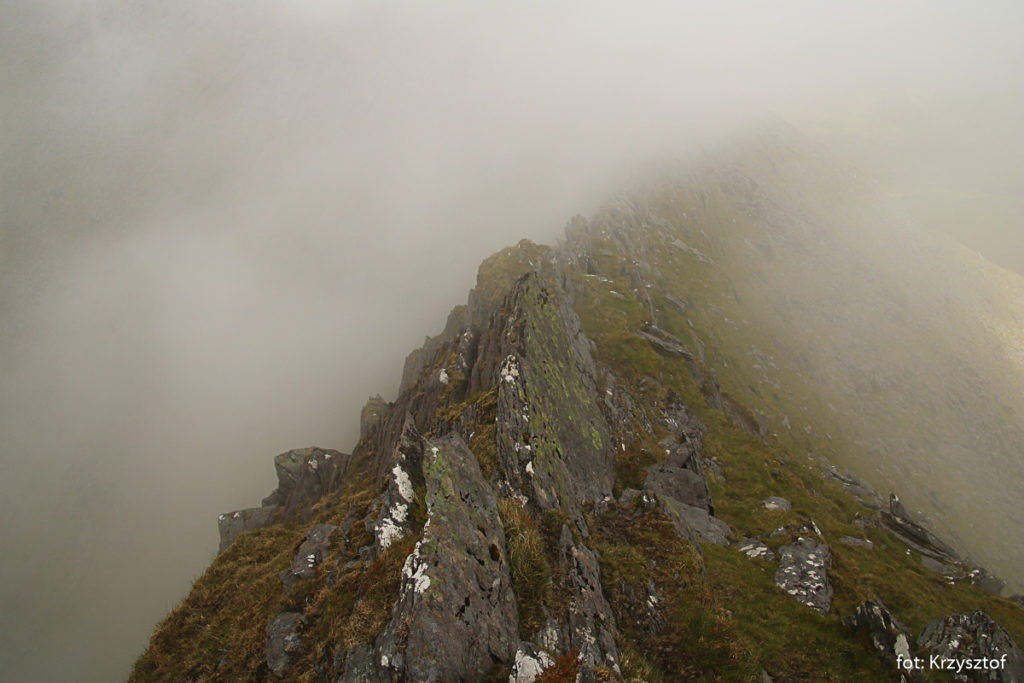 Skalista grań nazywana jest Ostrze Noża (knife-edge)