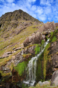 Wodospad przy "szlaku braci O'Shea" na Carrantuohill