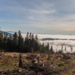 Widok na Tatry Zachodnie, Wielki Chocz, Wielką Fatrę i Małą Fatrę z grani pod szczytem Mędralowej