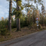 W górę podejście do przydrożnej kapliczki