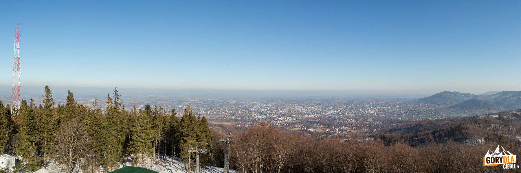 Panorama Bielska-Bialej z wieży widokowej przy górnej stacji Kolei Linowej Szyndzielnia