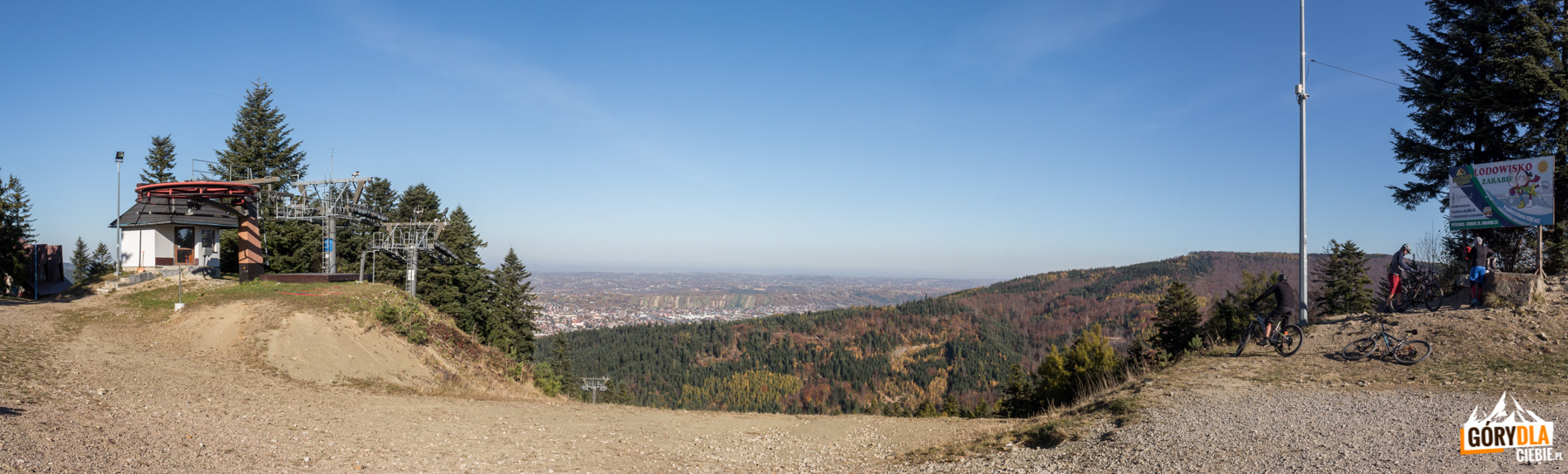 Panorama ze szczytu Chełma