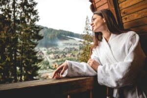 Od luksusowych apartamentów po przytulne domki – przegląd najlepszych noclegów w Szczyrku