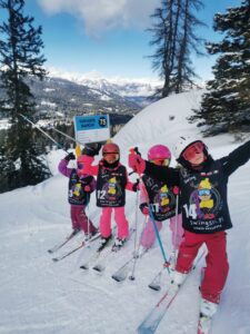 Jak przygotować dziecko do pierwszego wyjazdu narciarskiego - kompletna lista kontrolna